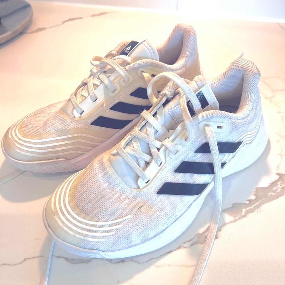 Adidas size 5 white volleyball shoes
